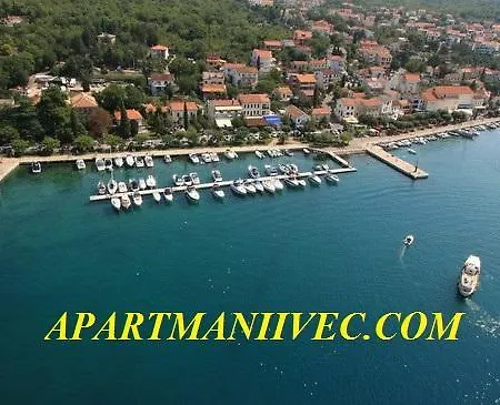 Apartments Ivec Malinska Exterior photo